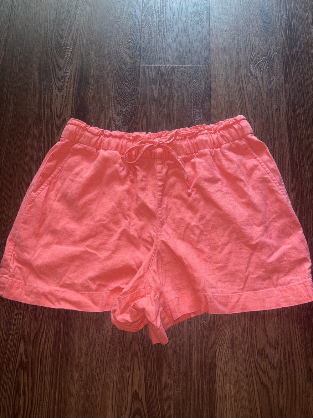 GAP Women’s Coral Pink Linen Blend Shorts